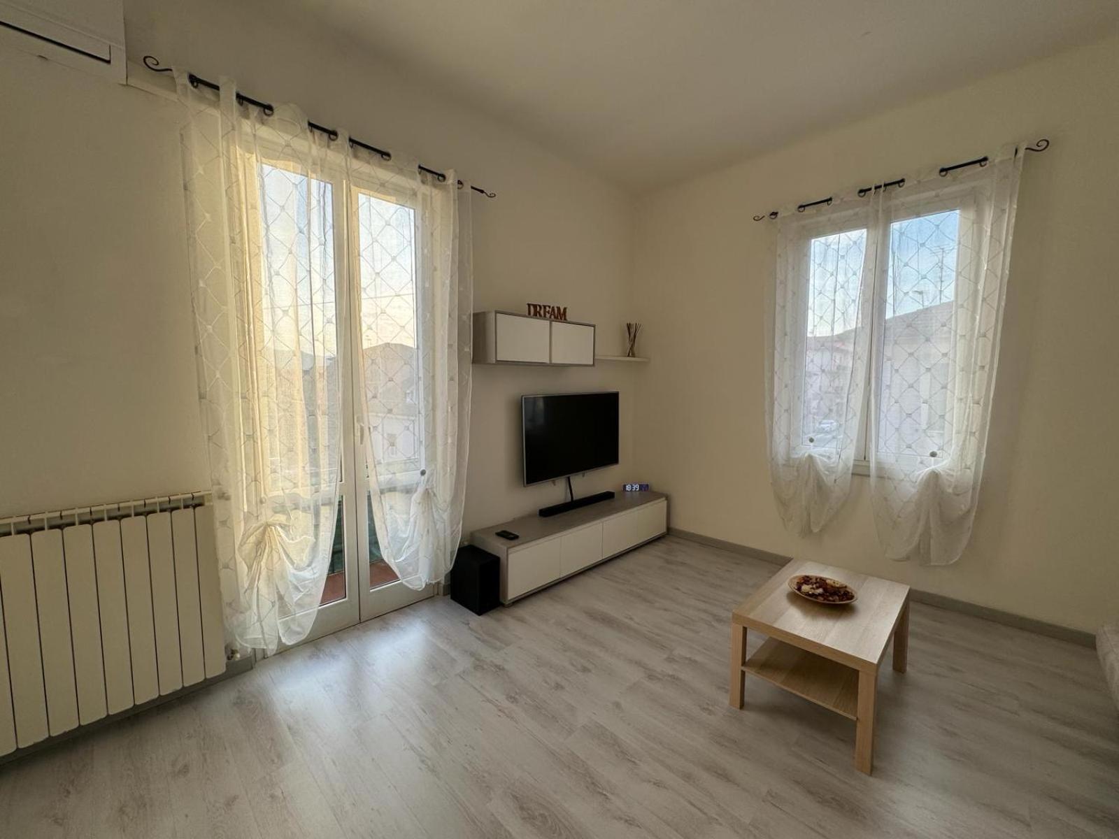 La Casa Di Carlotta Daire Ceparana Dış mekan fotoğraf